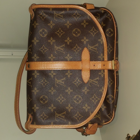 Authentic Louis Vuitton Saumur 30 Monogram Bag - Picture 4 of 11